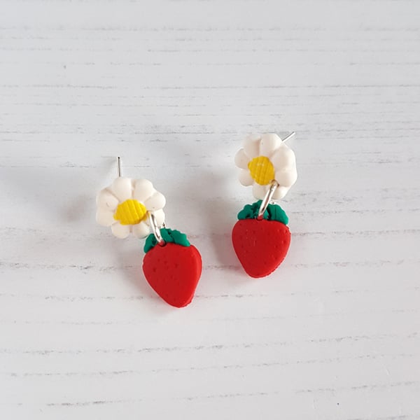 Strawberry and daisy stud dangle earrings