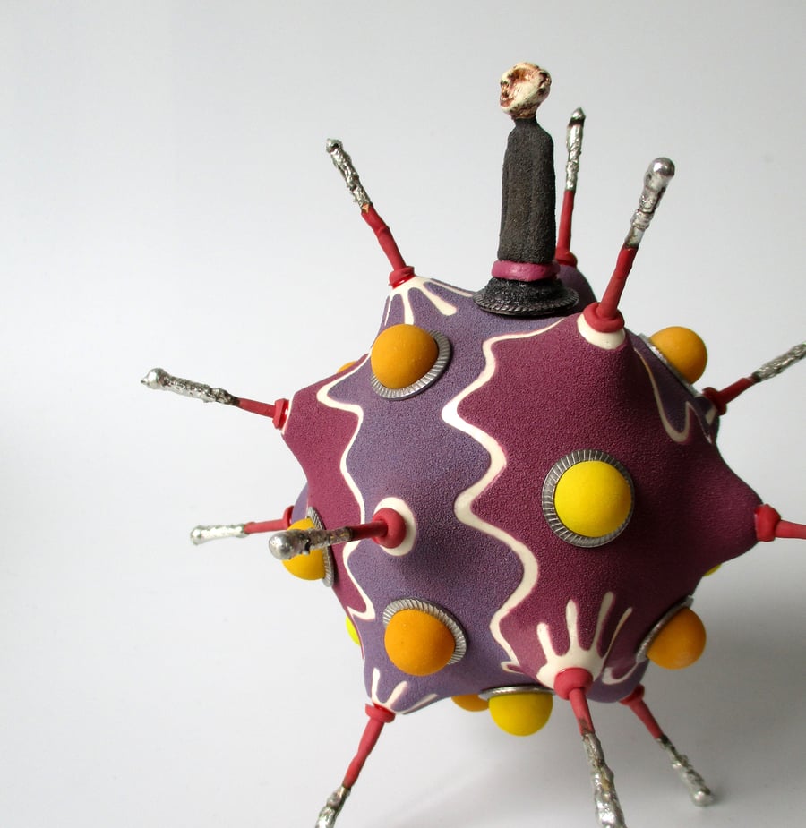 Spiky ceramic ball
