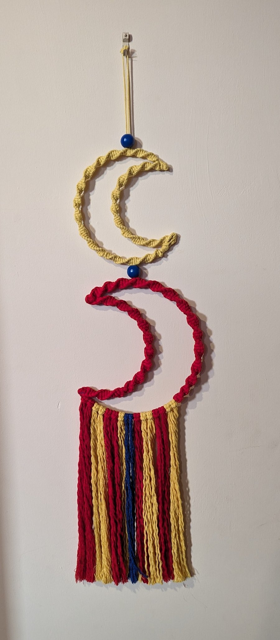 Macrame wall hanging