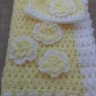 New born baby girl crochet blanket and hat with flowers and pearls