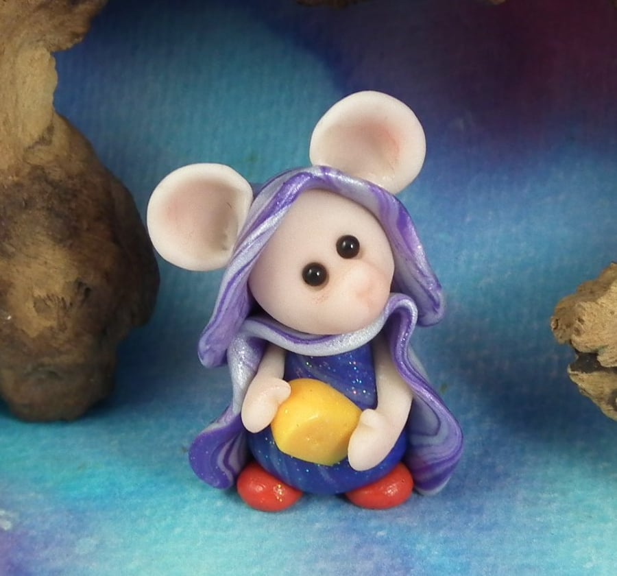 Downland Mouse 'Dilys' with cheese chunk OOAK Sculpt by Ann Galvin Gnome Village