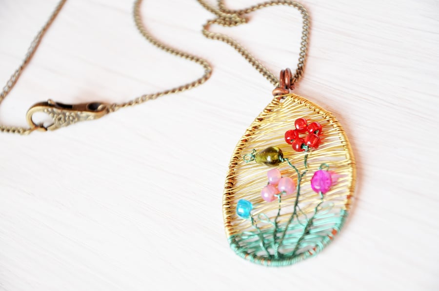 Wire wrapped Flower Pendant, Nature necklace, Gold jewellery, Teardrop pendant