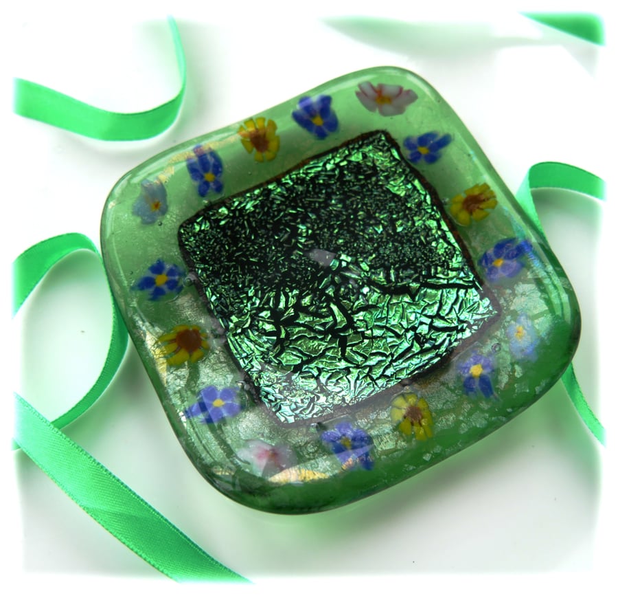  Fused Glass Trinket Dish Green Floral Crinkle Dichroic 9.5cm 