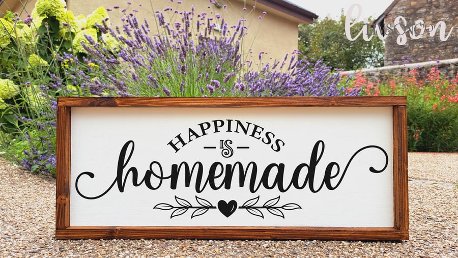 Large Hand Crafted Rustic Retreat Range "Happiness Is Homemade" Farmhouse Sign