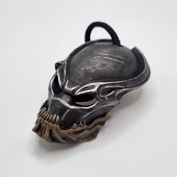 Predator Mask Rear View Mirror Charm 3D Printed Hand-Painted Car Accessory