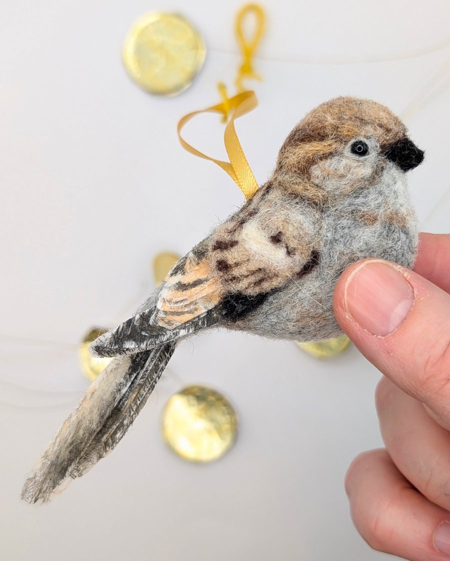 Needlefelt hanging House Sparrow bird decoration - female 