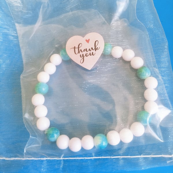 Turquoise and White Acrylic Beaded Bracelet 