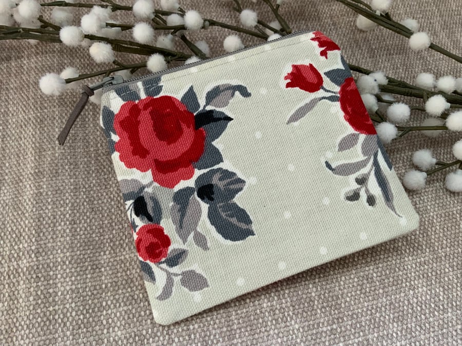 Fabric Coin Purse, Money Pouch, Zipped Purse, Purse, Card Holder, Red Rose