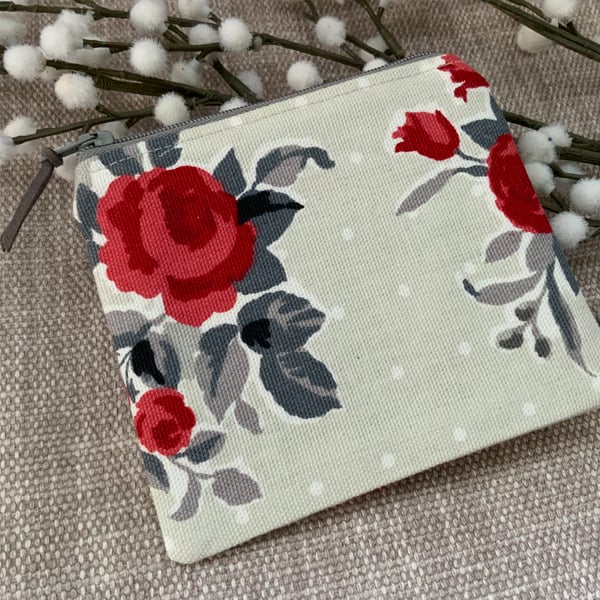 Fabric Coin Purse, Money Pouch, Zipped Purse, Purse, Card Holder, Red Rose