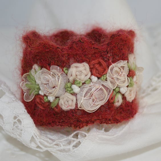 Embroidered Knitted Cuff - Ivory Roses on russet mohair lace