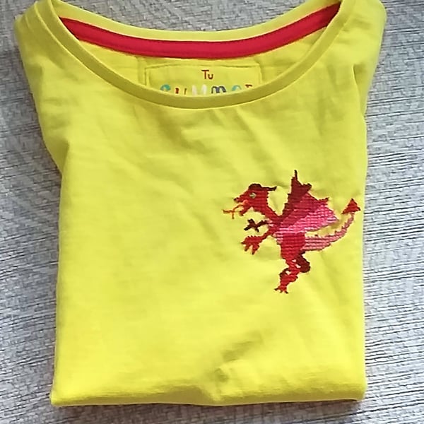 Dragon T-shirt age 3-4