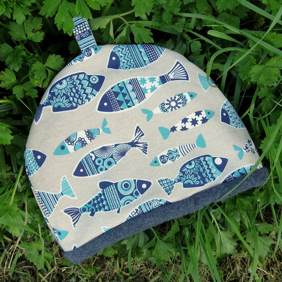 Tea Cosy, size large.  To fit a 4 - 5 cup teapot.  Fish Design.