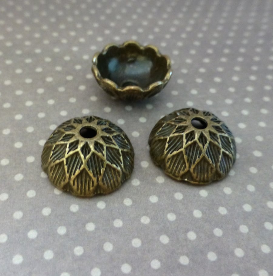 Pack of 20 - Tibetan Style Antique Bronze Acorn Bead Caps 