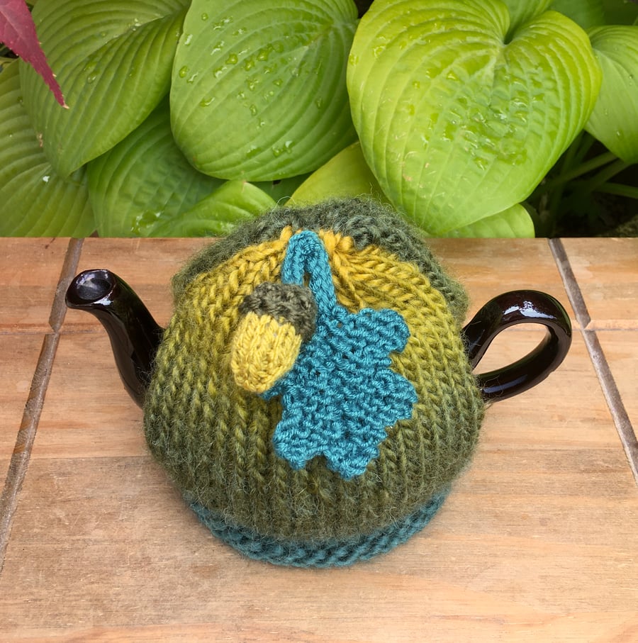 Small Autumnal Tea Cosy with Acorn and Oak Leaf
