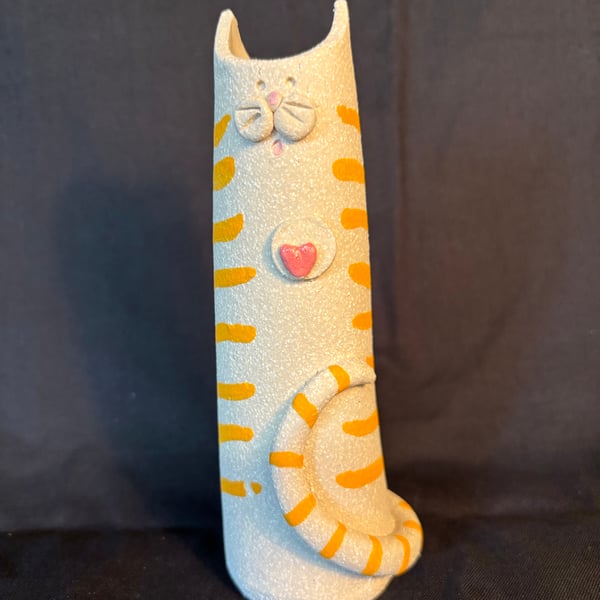 Marmalade cat vase