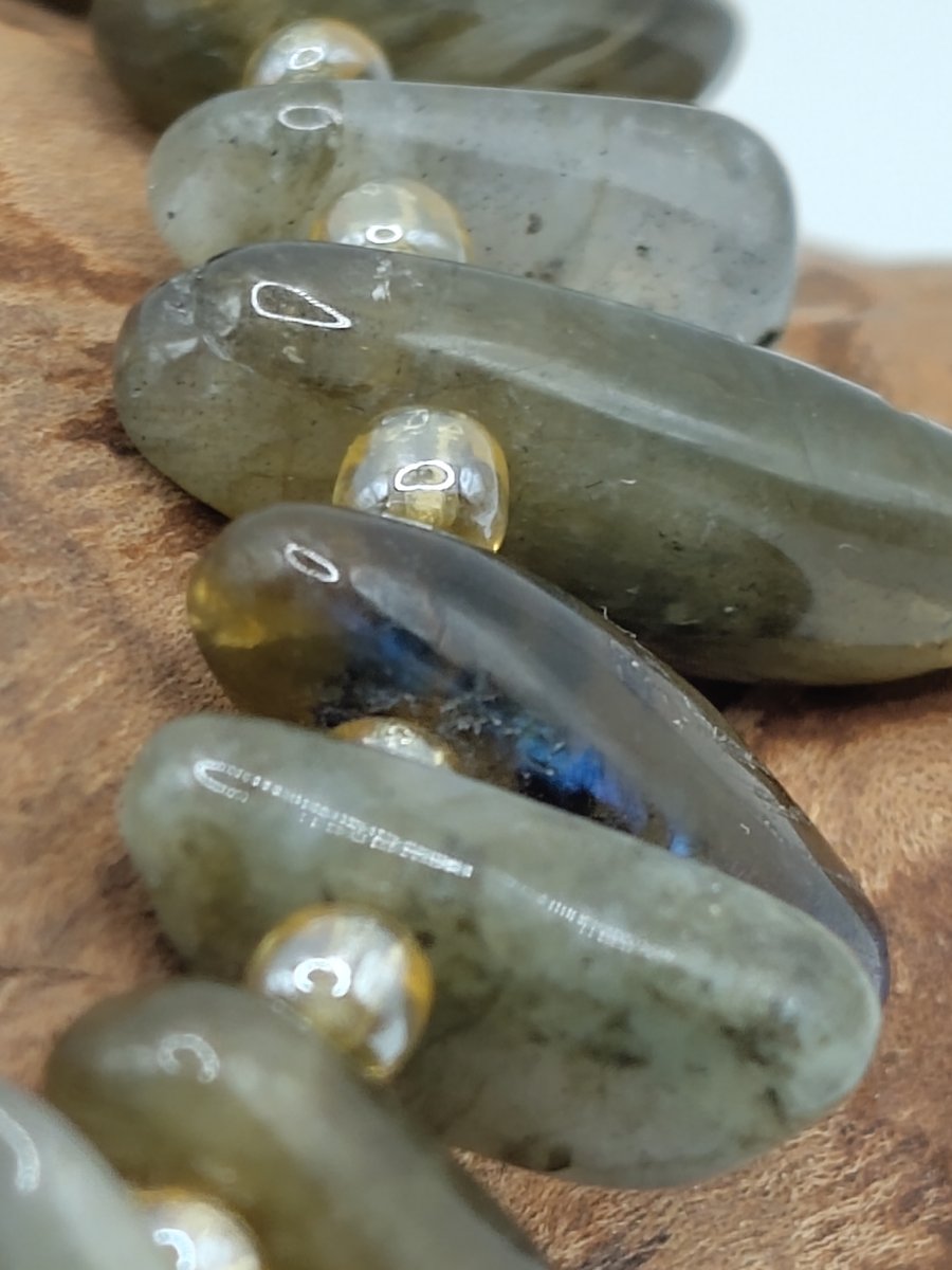 Yeke. Labradorite Stone Bracelet by BDS