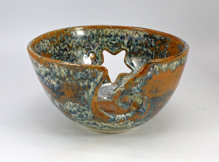 Large stoneware Yarn Bowl Knitting Crochet Bowl 7 layers of Lead free Glaze 