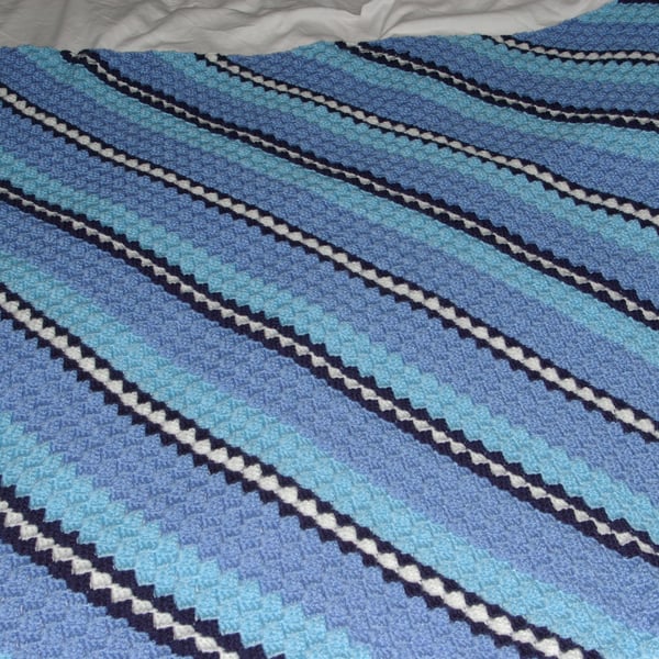 Blanket Crochet in Blues and White Stripes