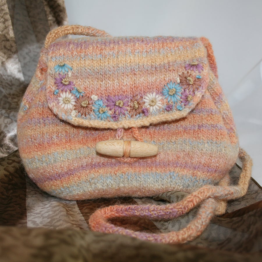 Embroidered Daisies Bag