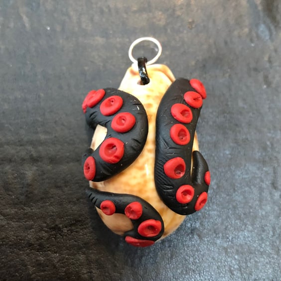 Kraken Mythical Tentacle Pendant (creature of the deep: black)