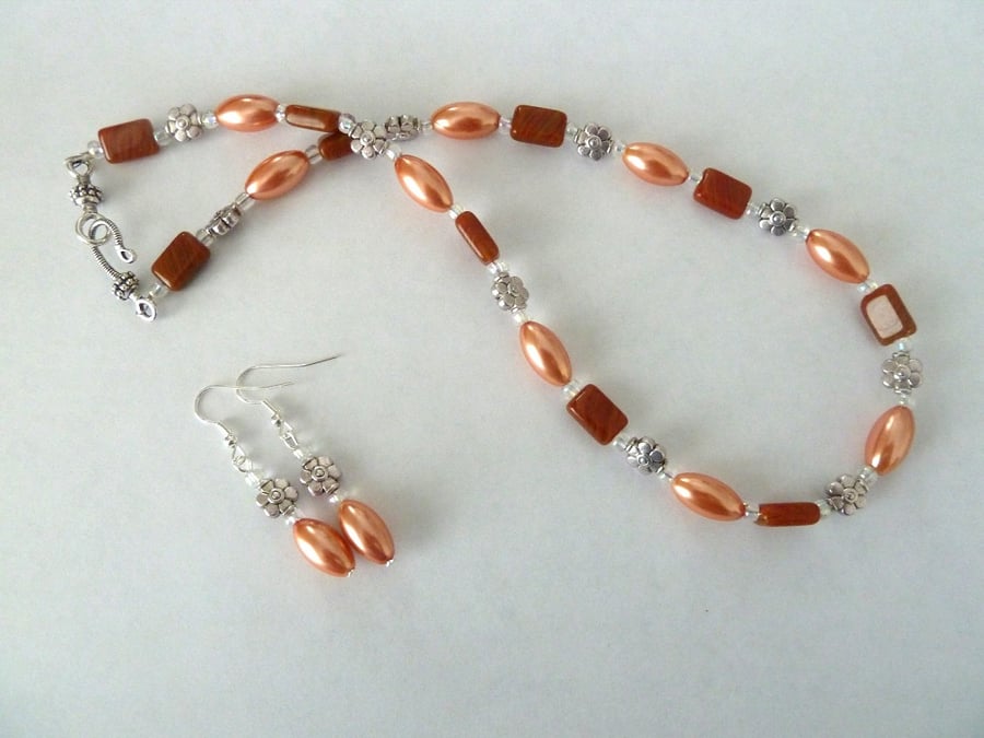 SALE peach pearl necklace and earring set