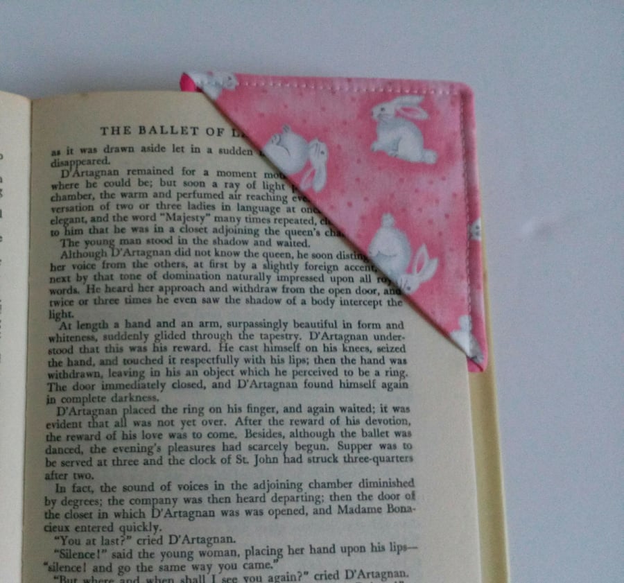 Corner bookmark, bookmark, gift for teacher, book lover, gift for friend