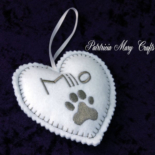 Personalised embroidered paw print heart