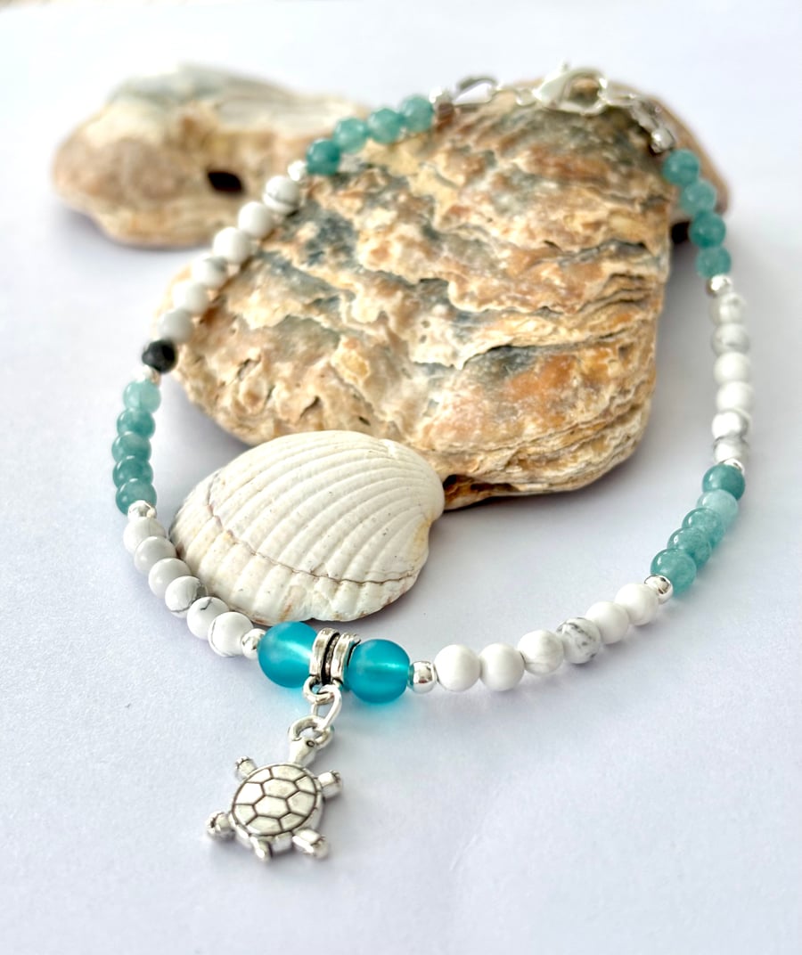 Dainty Blue and white Anklet