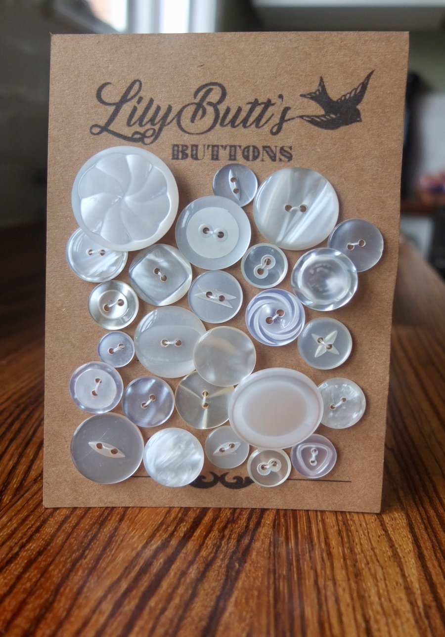 26 Vintage Pearly White Buttons