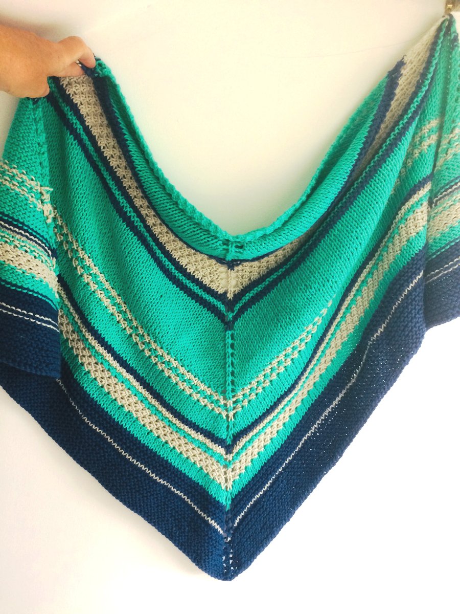 Jazzy Striped Shawl knitting pattern