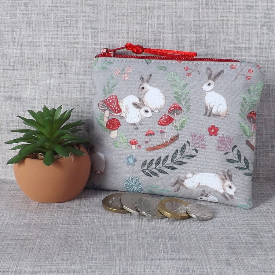 Small purse, coin purse, rabbits, mushrooms