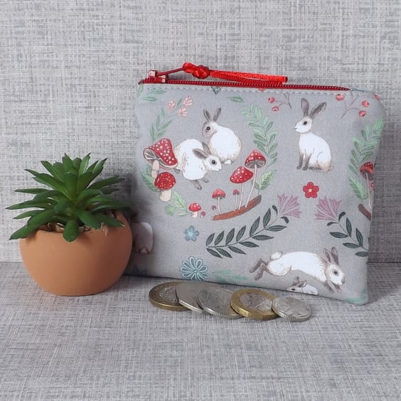 Small purse, coin purse, rabbits, mushrooms