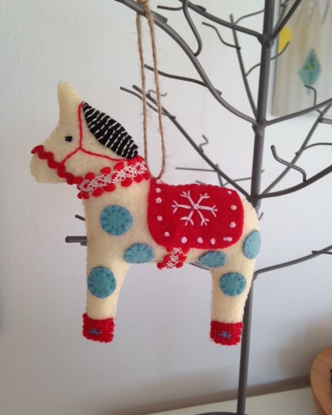 Dala horse tree decoration