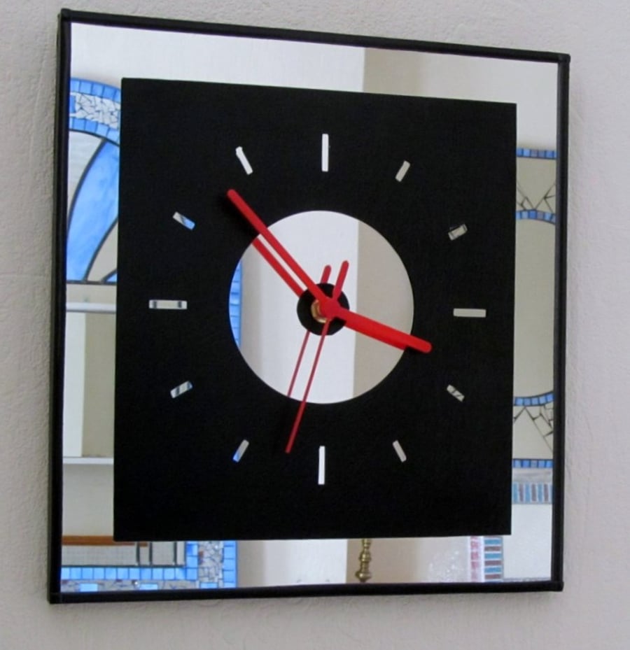 Mirror clock