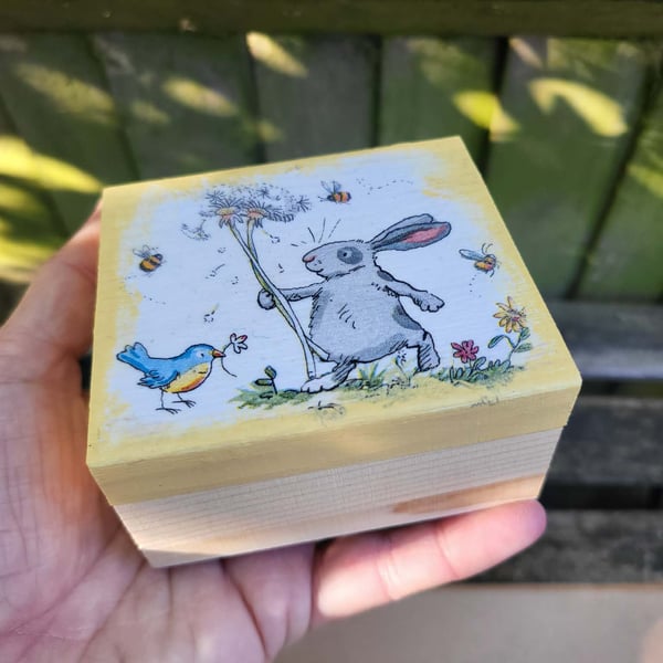 Small Wooden Bunny Keepsake Box , Rabbit & Bird Treasure Chest for Kids 
