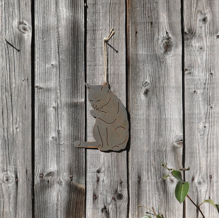 NEW Rusty metal hanging cat licking paw outdoor Folksy