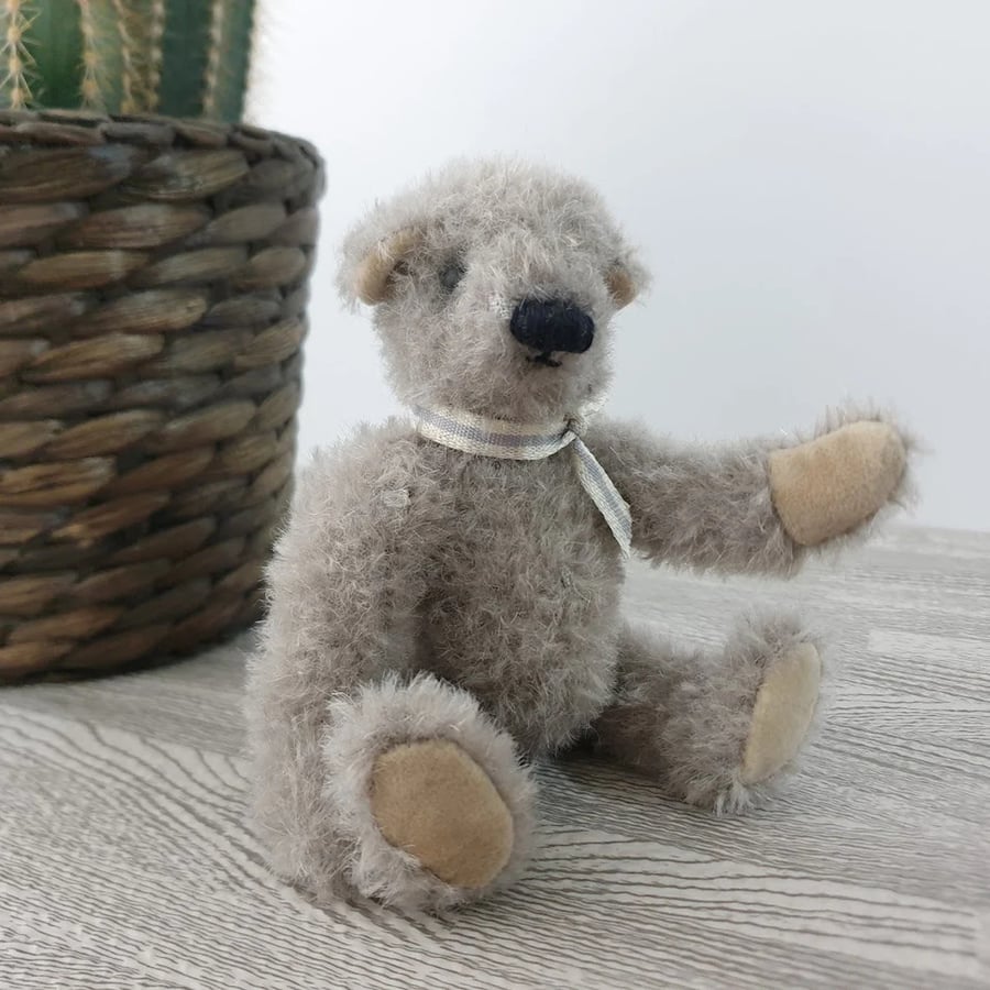 Collectable Artist Teddy Bear 6.5 Inches ooak miniature bear