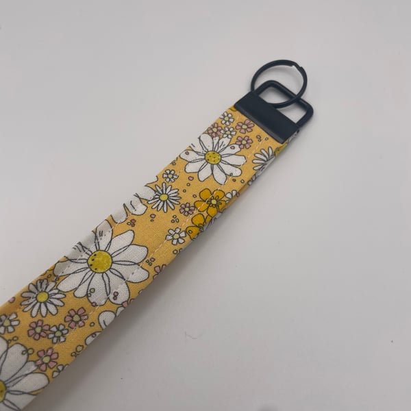 Wristlet KEYCHAINS -DAISY YELLOW  (Black Matt fastening)
