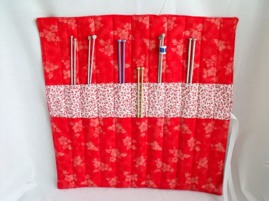 knitting needle roll or tunisian crochet hook holder, red and white