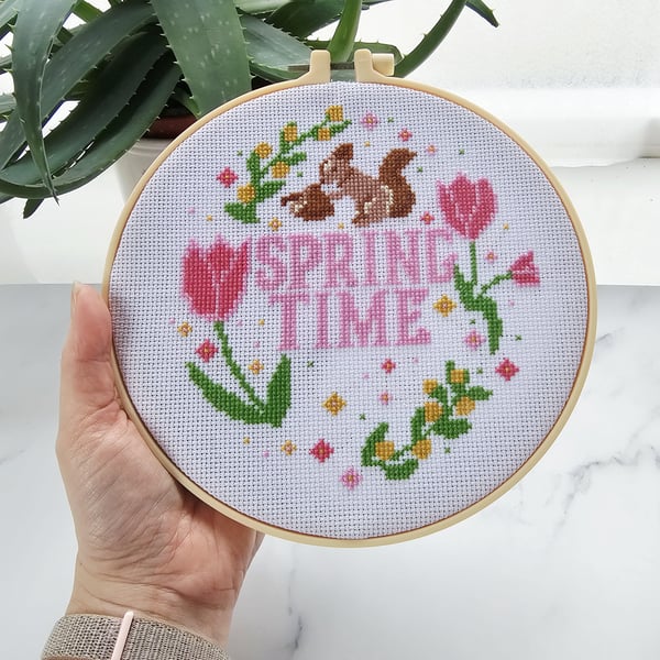 Handmade Springtime Floral Cross-Stitch Wall Art – Framed Seasonal Home Decor