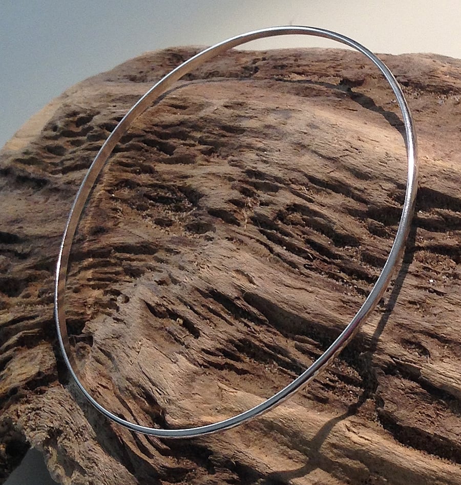 Hand Crafted Hammered Sterling Silver Bangle (BRSSCLRD1) - UK Free Post