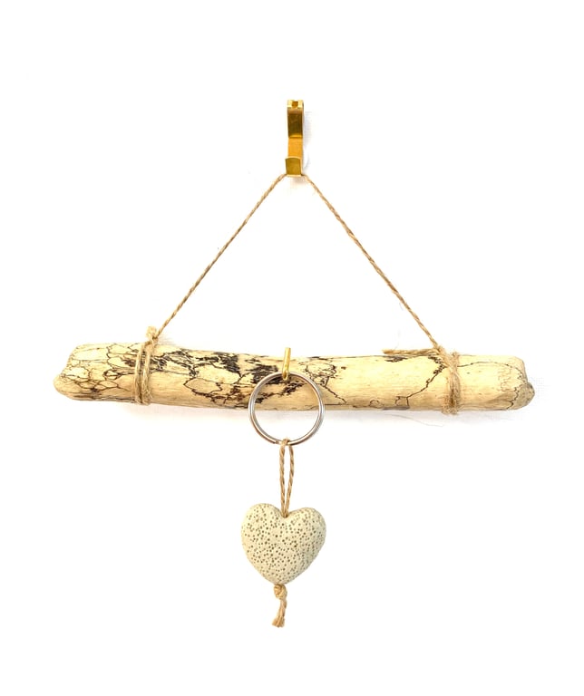 Cream heart keyring