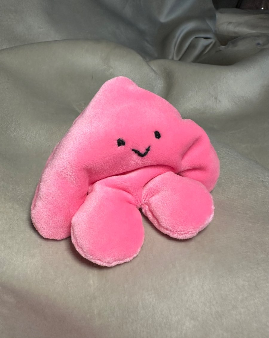 Pink Yetling, Mini Pocket Yeti, sensory worry pal, super soft squishy