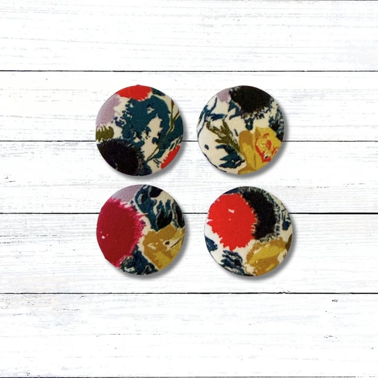 Handmade Fabric Covered Buttons, Set of 4, Cream Buttons, 28mm