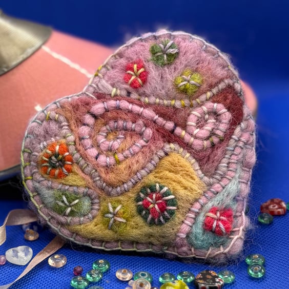 Felted hanging decoration - Pink Heart