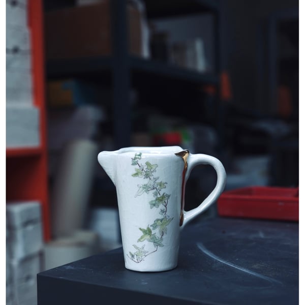 The small Ivy Jug - The Christmas Collection
