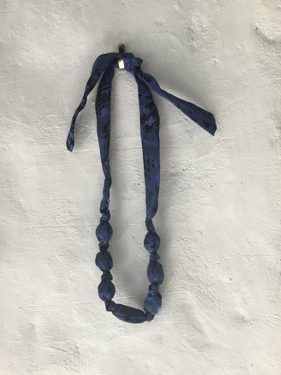 Simple silky tied teething necklace for a mum with a nursing baby, girl or boy
