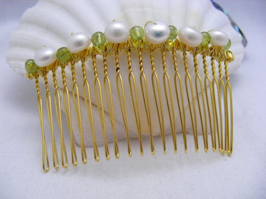 Peridot and Freshwater Pearl Hair Comb