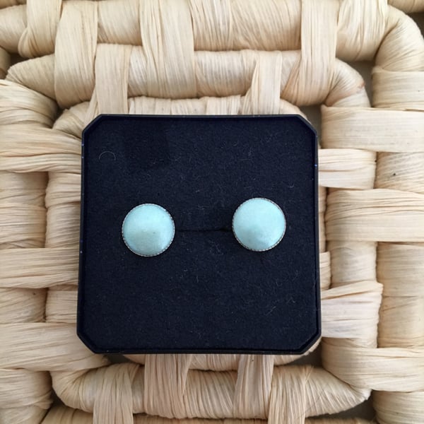 Very Pretty Mint Green Studs