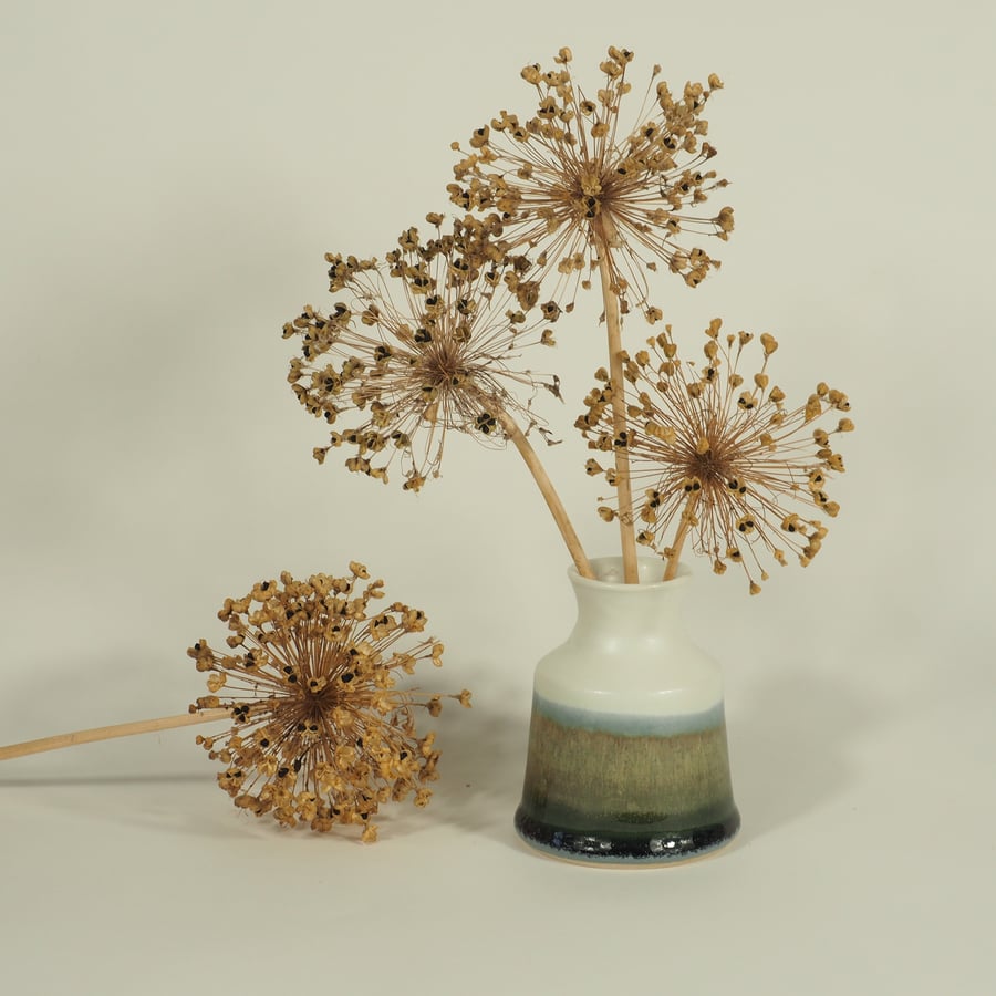 Small Ceramic Vase no.22 (slight second) SECONDS SUNDAY